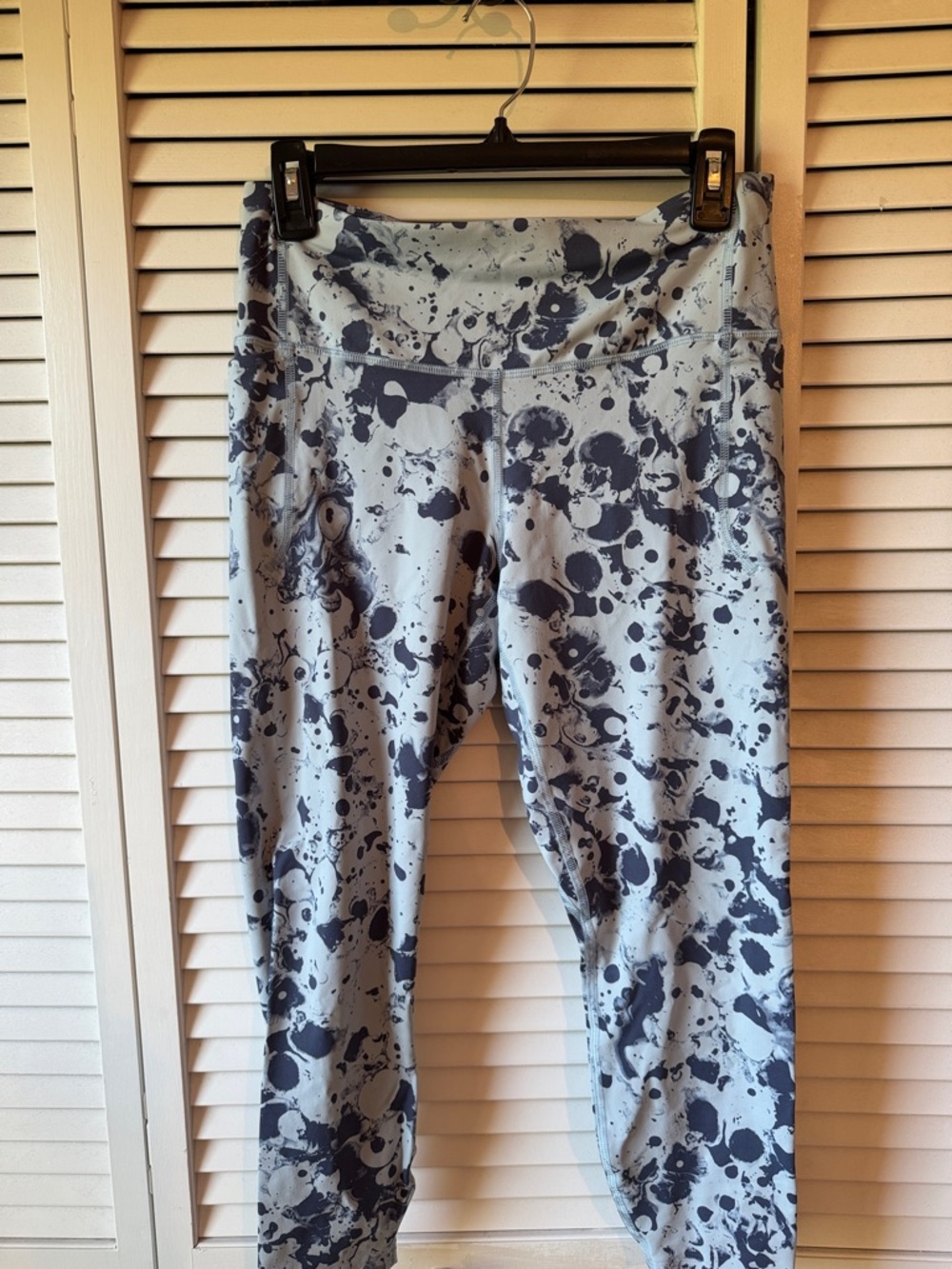 Under Armour Light Blue and Black Splash-Print Leggings